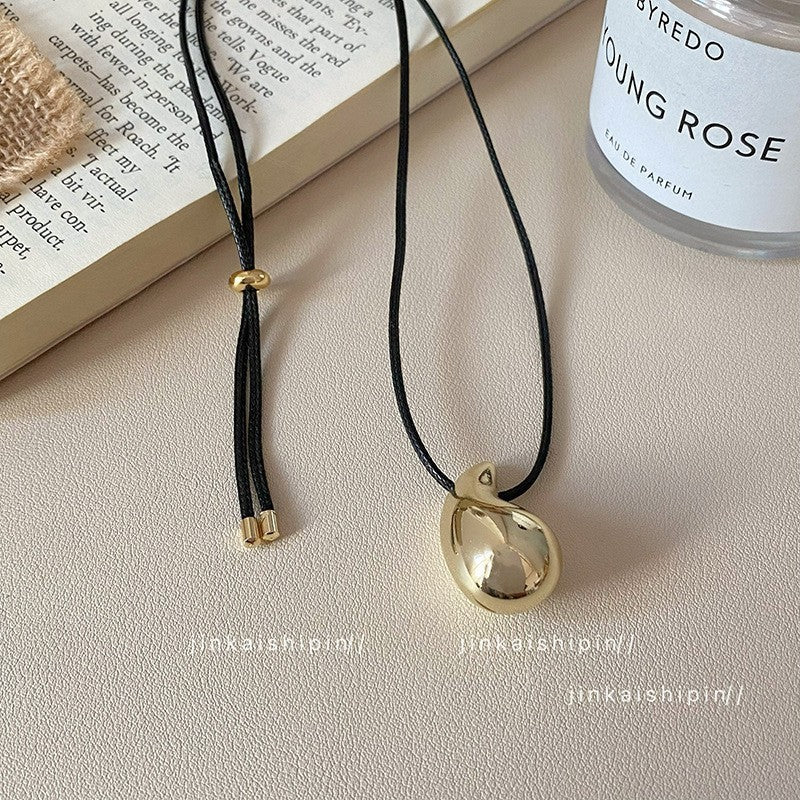 Star Custom New Mysterious Black Long Geometric Pendant Necklace for Women New Chinese Style Niche High-end Versatile Necklace Wholesale