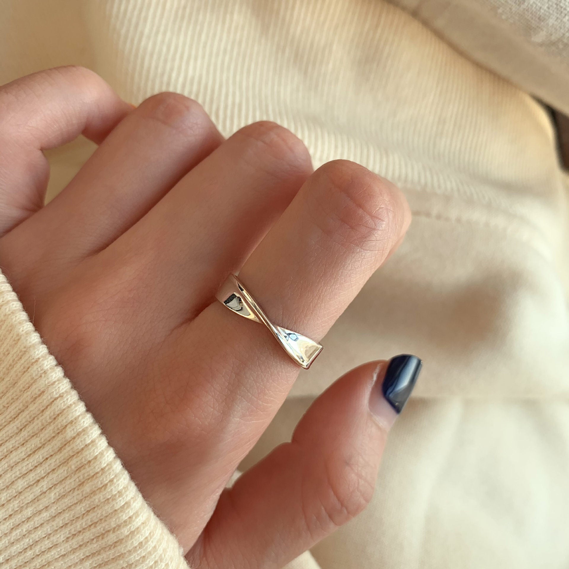 2026New design with high-quality texture925Index Finger Pure Silver Decorative Ring for Women, Light Luxury Niche ins Minimalist Style Personality Fashion Ring