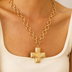 Celebrity Style Decorative Chain Jewelry Personalized Cross Alloy Pendant Necklace  Minimalist Style Clip Simple Internet Celebrity Collarbone Chain for Women