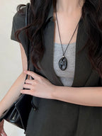 Star Custom New Mysterious Black Long Geometric Pendant Necklace for Women New Chinese Style Niche High-end Versatile Necklace Wholesale