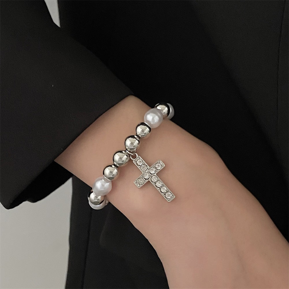 Celebrity Style Accessories ins Vintage Alloy Retro Pearl Cross Pendant Accessory Punk Versatile Multi-layer Sweater Necklace for Women Trendy