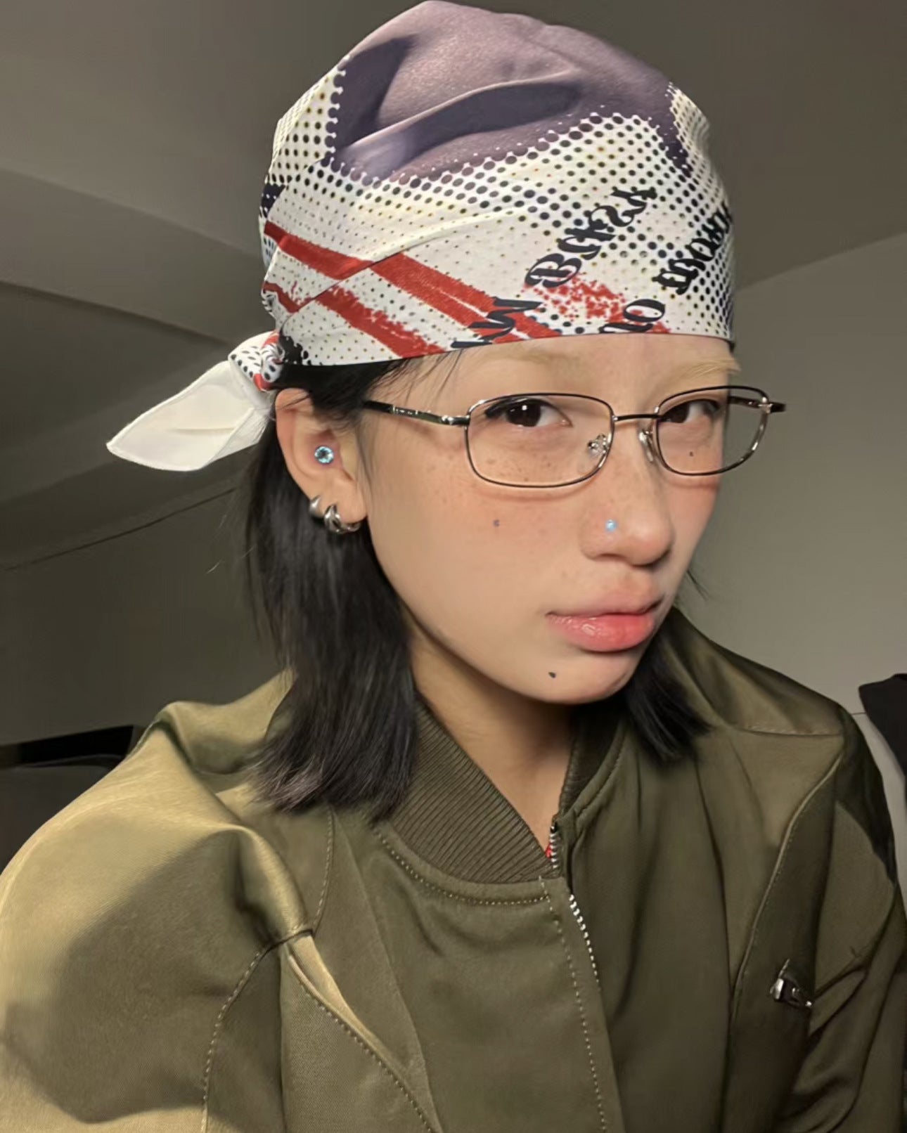 Same Style as Stars2026Latest Square Frame Gold Wire Edge Glasses Frame for Women Trendy Concave Shape Narrow Frame Small Face Retro Can Be Paired with Prescription Lenses