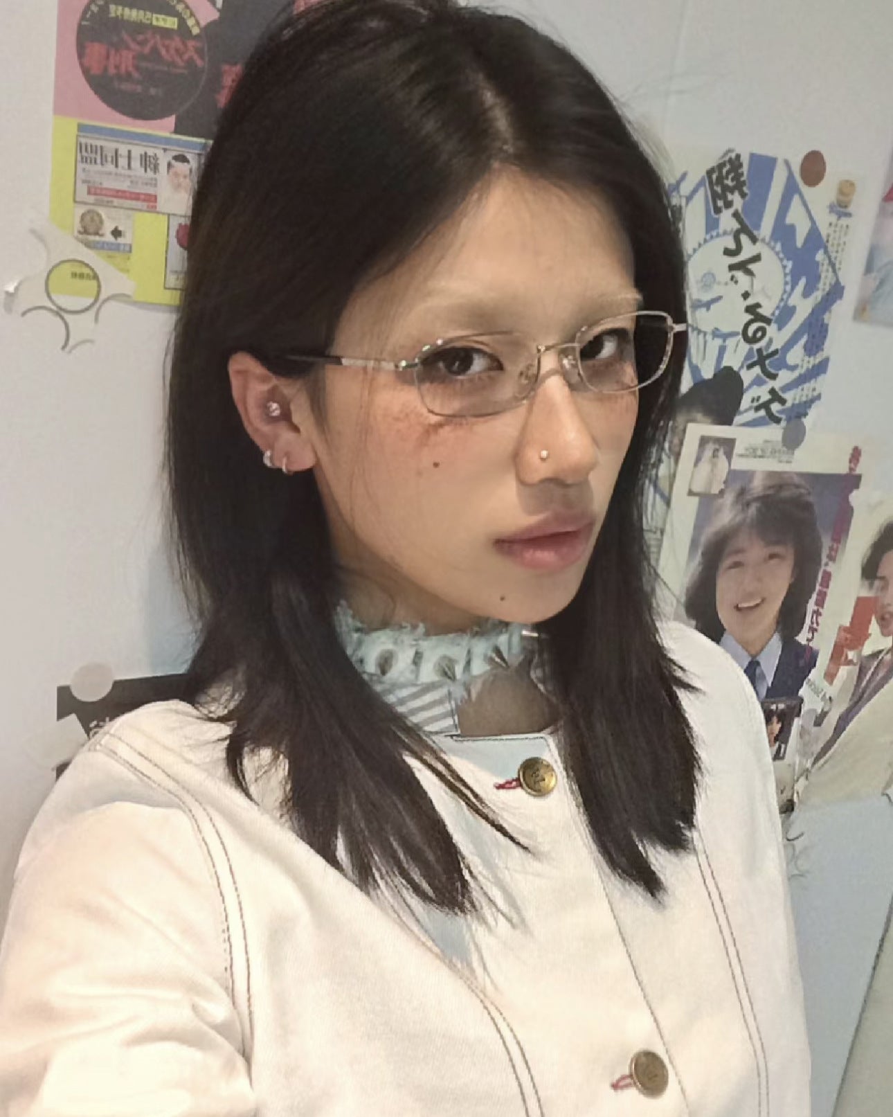 Same Style as Stars2026Latest Square Frame Gold Wire Edge Glasses Frame for Women Trendy Concave Shape Narrow Frame Small Face Retro Can Be Paired with Prescription Lenses