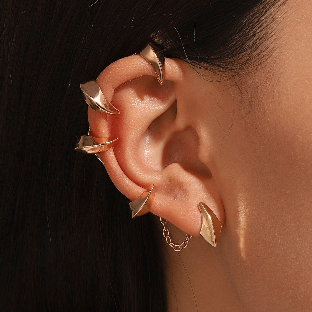 Star Style Thorn Spine Skeleton Mechanical Style Ear Hook Niche Design Irregular Metal Non-Pierced Ear Clip Unisex Earrings Has Been Blessed for Safety