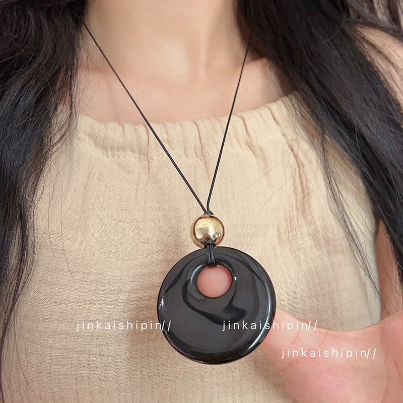 Star Custom New Mysterious Black Long Geometric Pendant Necklace for Women New Chinese Style Niche High-end Versatile Necklace Wholesale