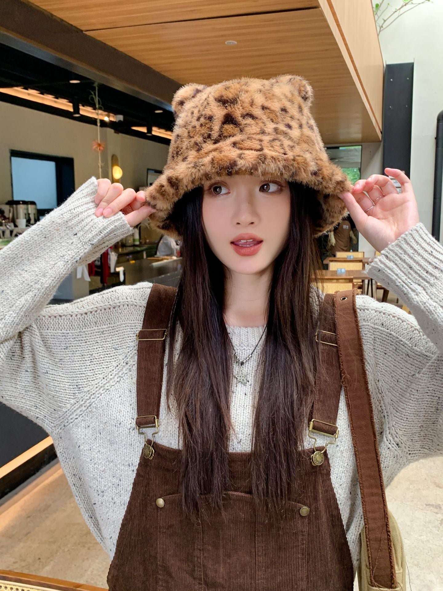 New Korean Style Casual Hat for Women Winter Cute Leopard Print Plush Fisherman Hat Korean Style Warm Versatile Student Bucket Hat