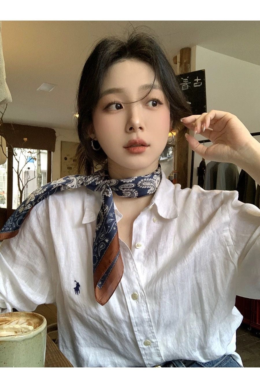 Same Style as Stars2025New Paisley Small Cashew Deformed Insect Satin70Silk Scarf Scarf Headscarf Fashion Design Small Water Drop Square Scarf Decoration Matching Headscarf