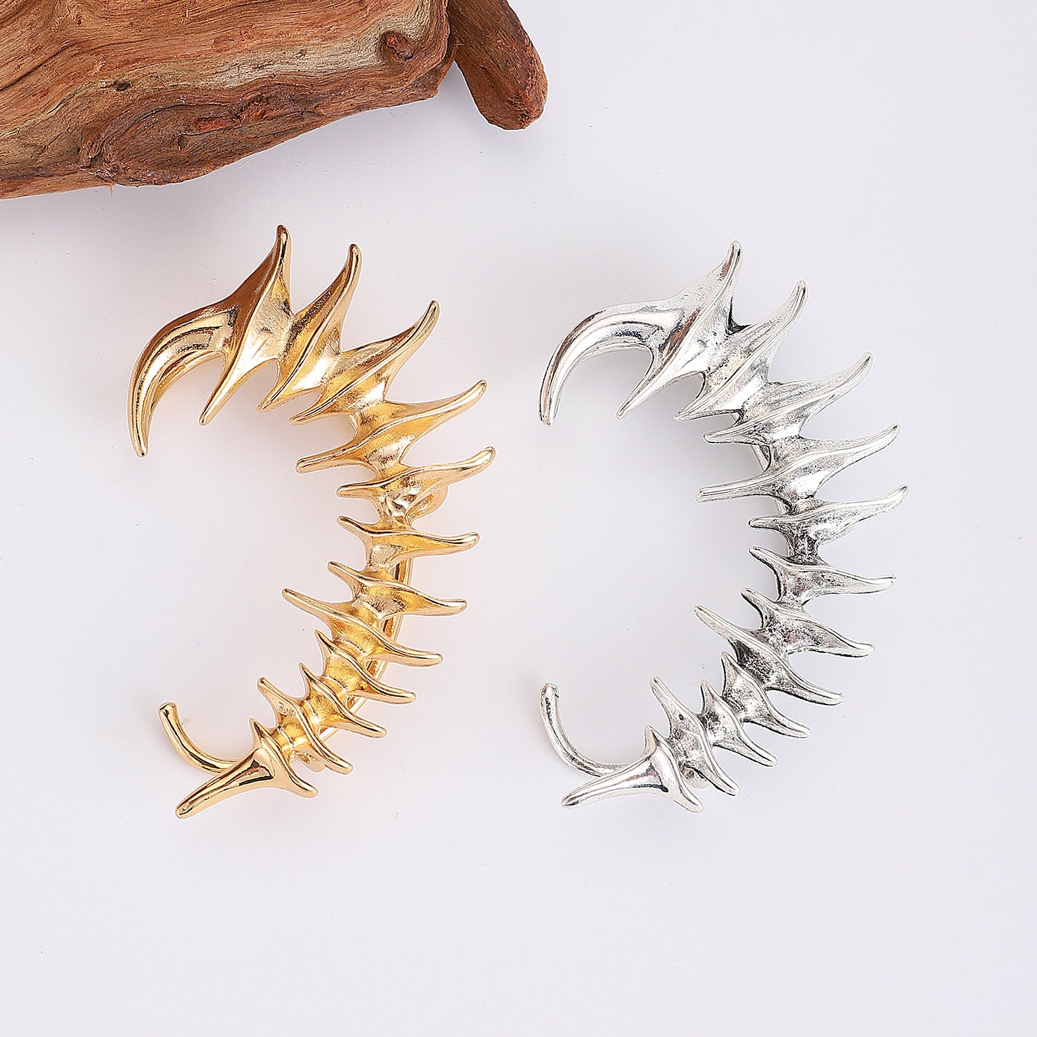 Star Style Thorn Spine Skeleton Mechanical Style Ear Hook Niche Design Irregular Metal Non-Pierced Ear Clip Unisex Earrings Has Been Blessed for Safety