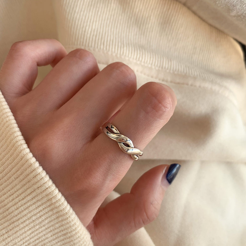 2026New design with high-quality texture925Index Finger Pure Silver Decorative Ring for Women, Light Luxury Niche ins Minimalist Style Personality Fashion Ring