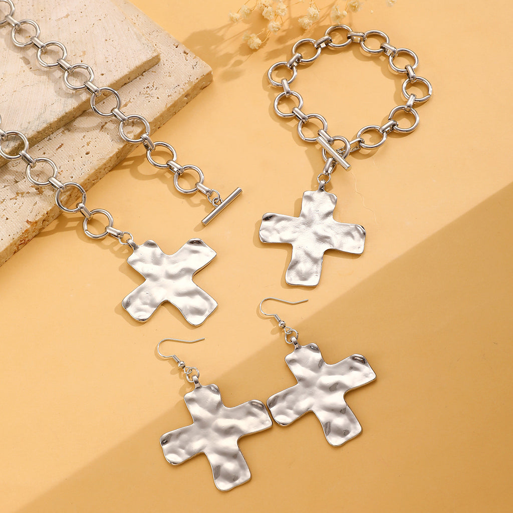 Celebrity Style Decorative Chain Jewelry Personalized Cross Alloy Pendant Necklace  Minimalist Style Clip Simple Internet Celebrity Collarbone Chain for Women