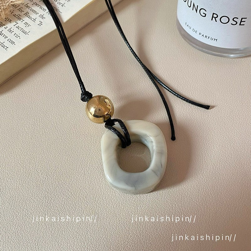 Star Custom New Mysterious Black Long Geometric Pendant Necklace for Women New Chinese Style Niche High-end Versatile Necklace Wholesale