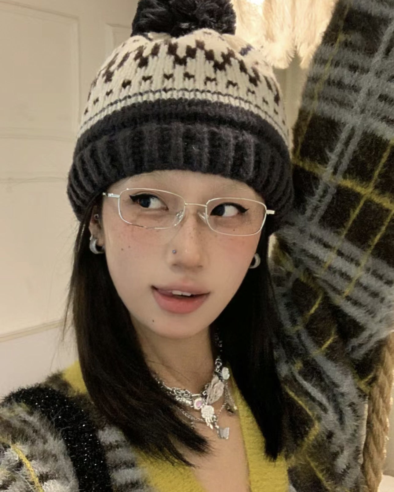 Same Style as Stars2026Latest Square Frame Gold Wire Edge Glasses Frame for Women Trendy Concave Shape Narrow Frame Small Face Retro Can Be Paired with Prescription Lenses