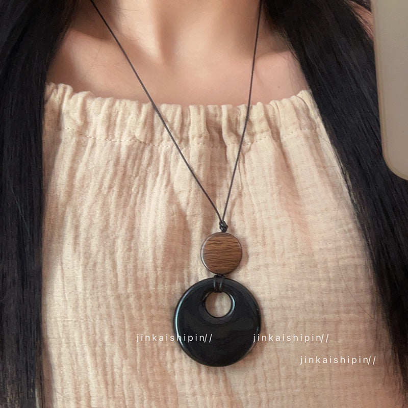 Star Custom New Mysterious Black Long Geometric Pendant Necklace for Women New Chinese Style Niche High-end Versatile Necklace Wholesale