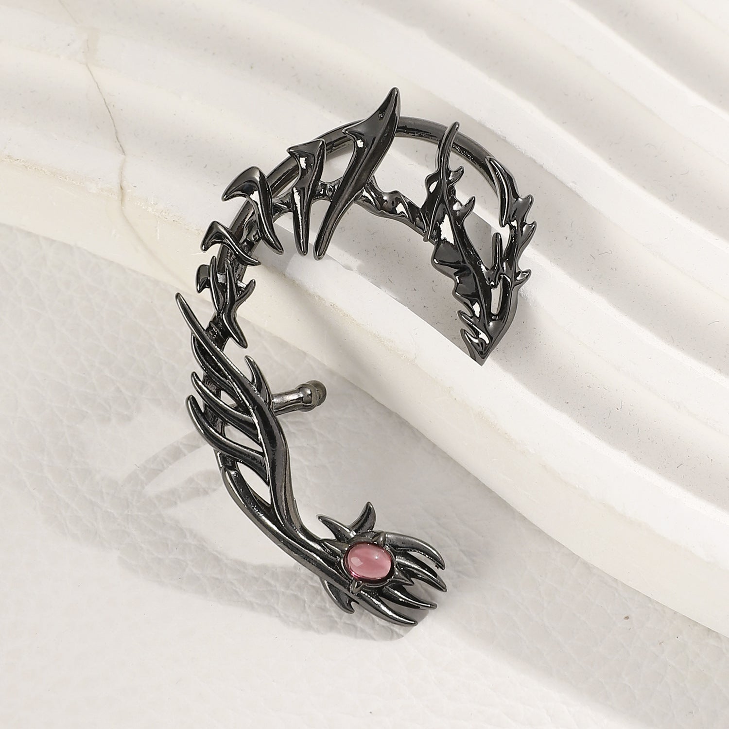 Star Style Thorn Spine Skeleton Mechanical Style Ear Hook Niche Design Irregular Metal Non-Pierced Ear Clip Unisex Earrings Has Been Blessed for Safety