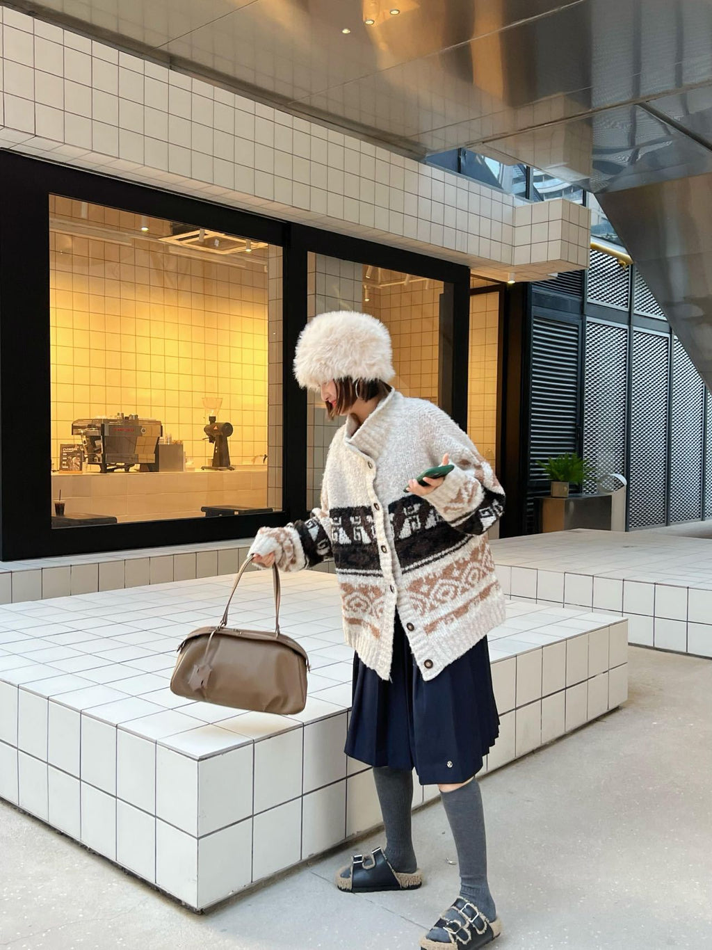 In Stock Korean Niche Trendy Brand Fair Isle Cardigan Coat for Women Loose Lazy Style High Neck Knitted Sweater