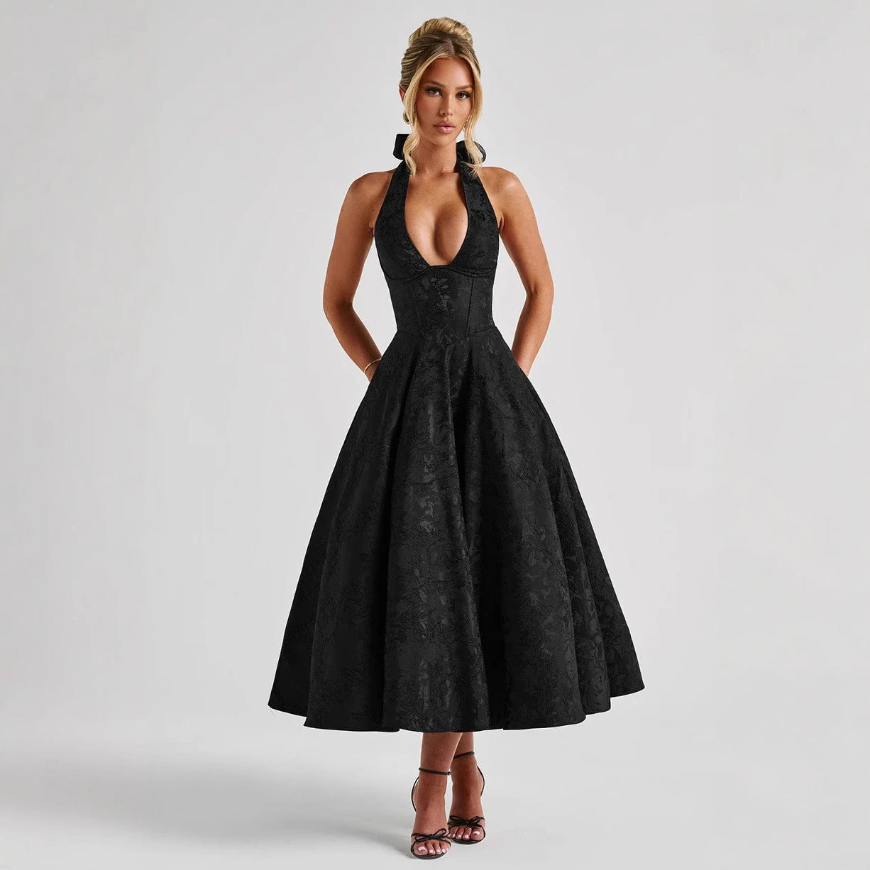 New V Collared Halter Neck Sleeveless Jacquard Tie Waist Dress Mid-Length High-End Formal Dress Trendy