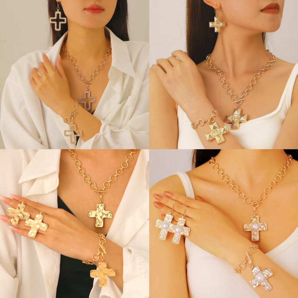 Celebrity Style Decorative Chain Jewelry Personalized Cross Alloy Pendant Necklace  Minimalist Style Clip Simple Internet Celebrity Collarbone Chain for Women