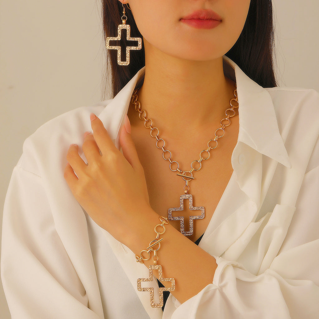 Celebrity Style Decorative Chain Jewelry Personalized Cross Alloy Pendant Necklace  Minimalist Style Clip Simple Internet Celebrity Collarbone Chain for Women