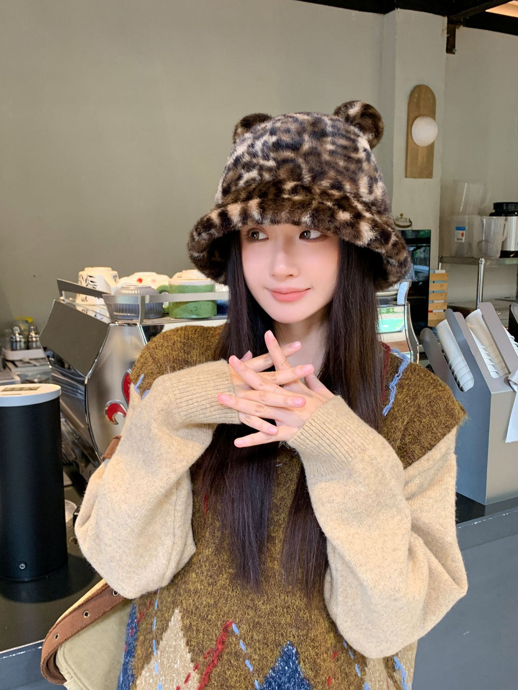 New Korean Style Casual Hat for Women Winter Cute Leopard Print Plush Fisherman Hat Korean Style Warm Versatile Student Bucket Hat