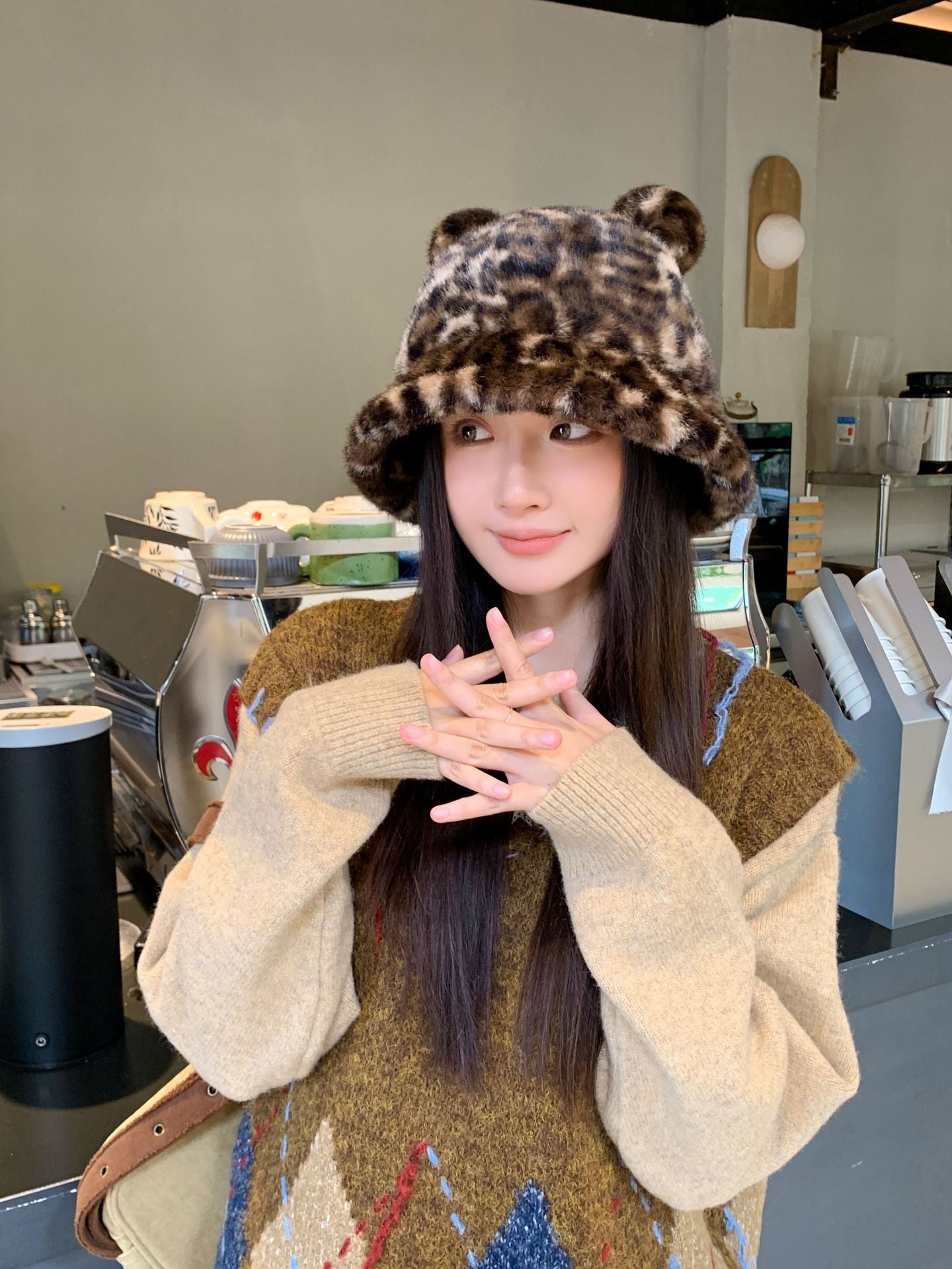 New Korean Style Casual Hat for Women Winter Cute Leopard Print Plush Fisherman Hat Korean Style Warm Versatile Student Bucket Hat