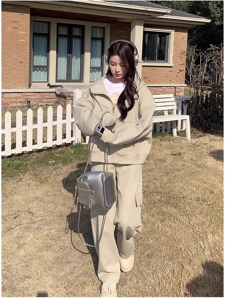 High-End Casual Sports Suit for Women, Autumn and Winter, Petite Workwear Style, Sweatshirt and Sweatpants Two-Piece Set, Early Autumn Complete Set