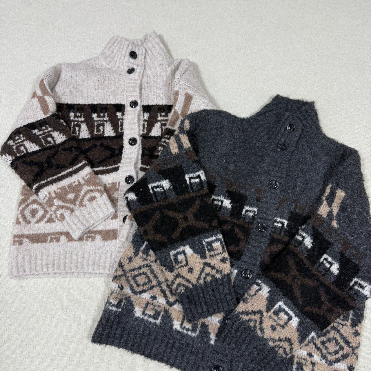 In Stock Korean Niche Trendy Brand Fair Isle Cardigan Coat for Women Loose Lazy Style High Neck Knitted Sweater