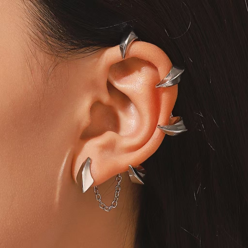 Star Style Thorn Spine Skeleton Mechanical Style Ear Hook Niche Design Irregular Metal Non-Pierced Ear Clip Unisex Earrings Has Been Blessed for Safety