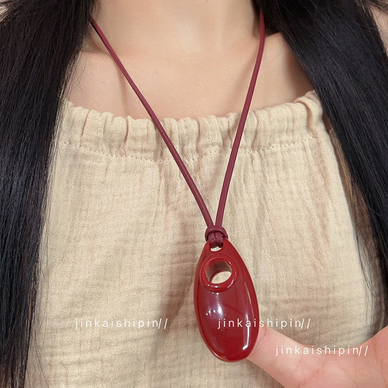 Star Custom New Mysterious Black Long Geometric Pendant Necklace for Women New Chinese Style Niche High-end Versatile Necklace Wholesale