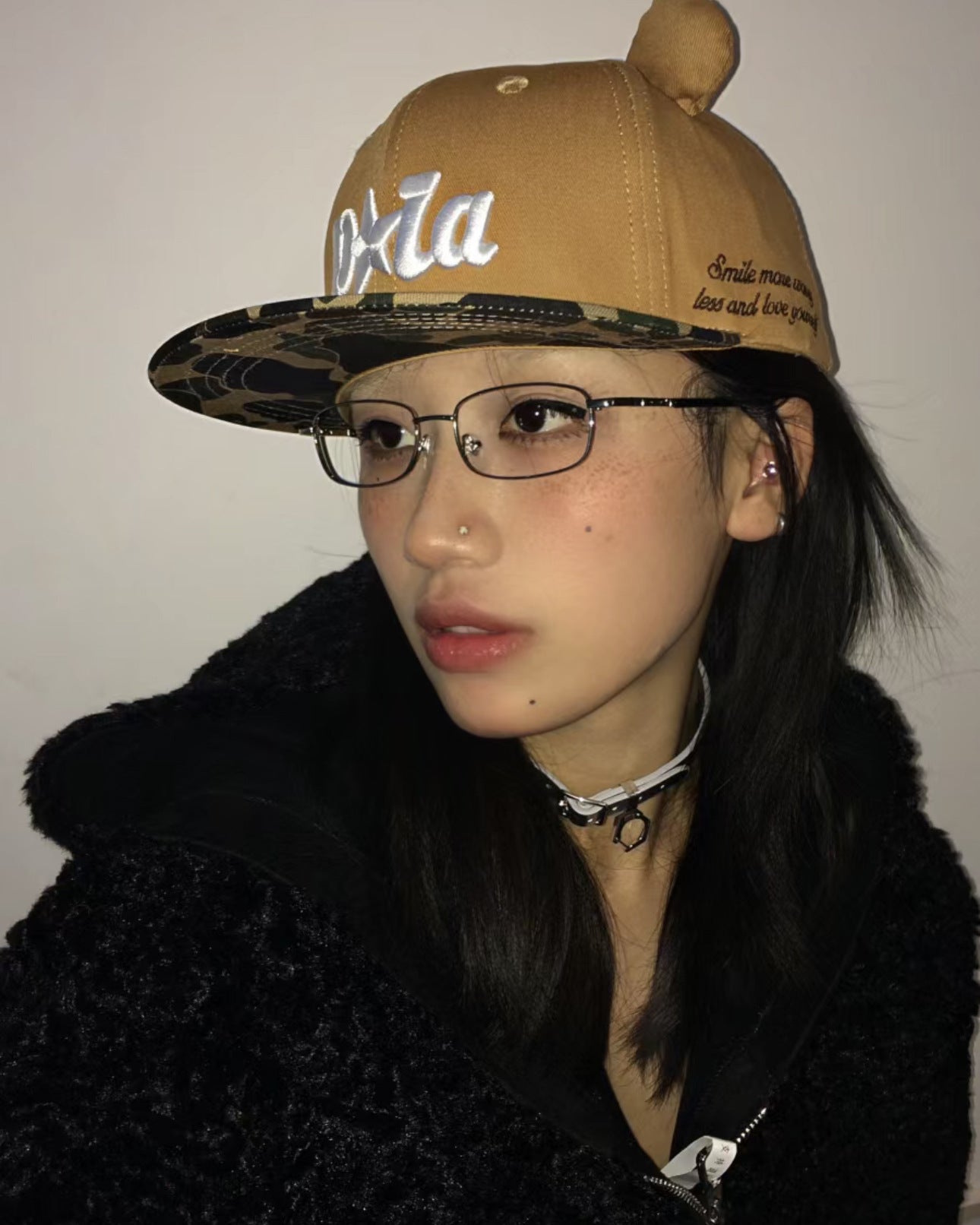 Same Style as Stars2026Latest Square Frame Gold Wire Edge Glasses Frame for Women Trendy Concave Shape Narrow Frame Small Face Retro Can Be Paired with Prescription Lenses