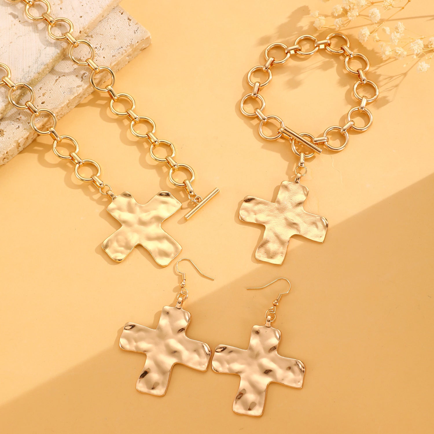 Celebrity Style Decorative Chain Jewelry Personalized Cross Alloy Pendant Necklace  Minimalist Style Clip Simple Internet Celebrity Collarbone Chain for Women