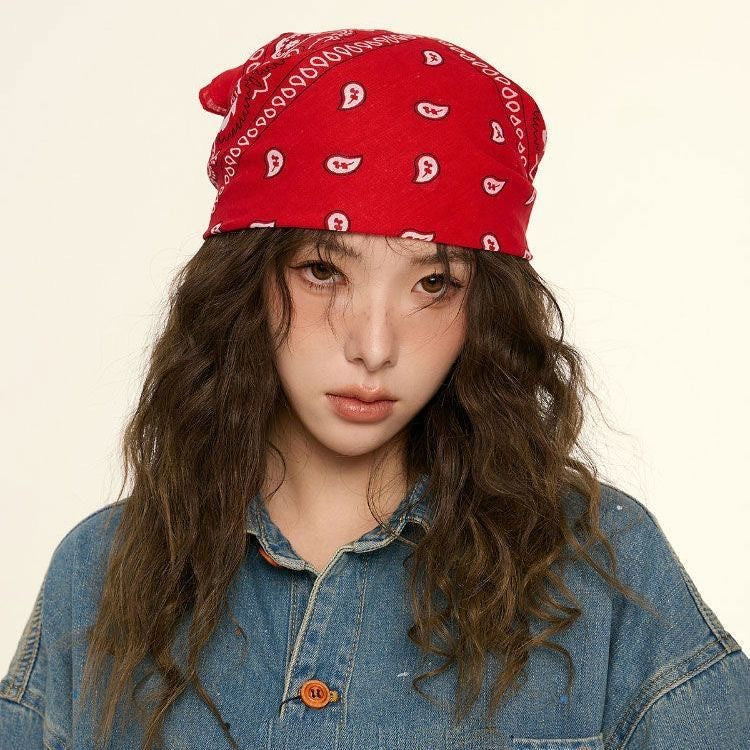 Same Style as Stars2025New Paisley Small Cashew Deformed Insect Satin70Silk Scarf Scarf Headscarf Fashion Design Small Water Drop Square Scarf Decoration Matching Headscarf