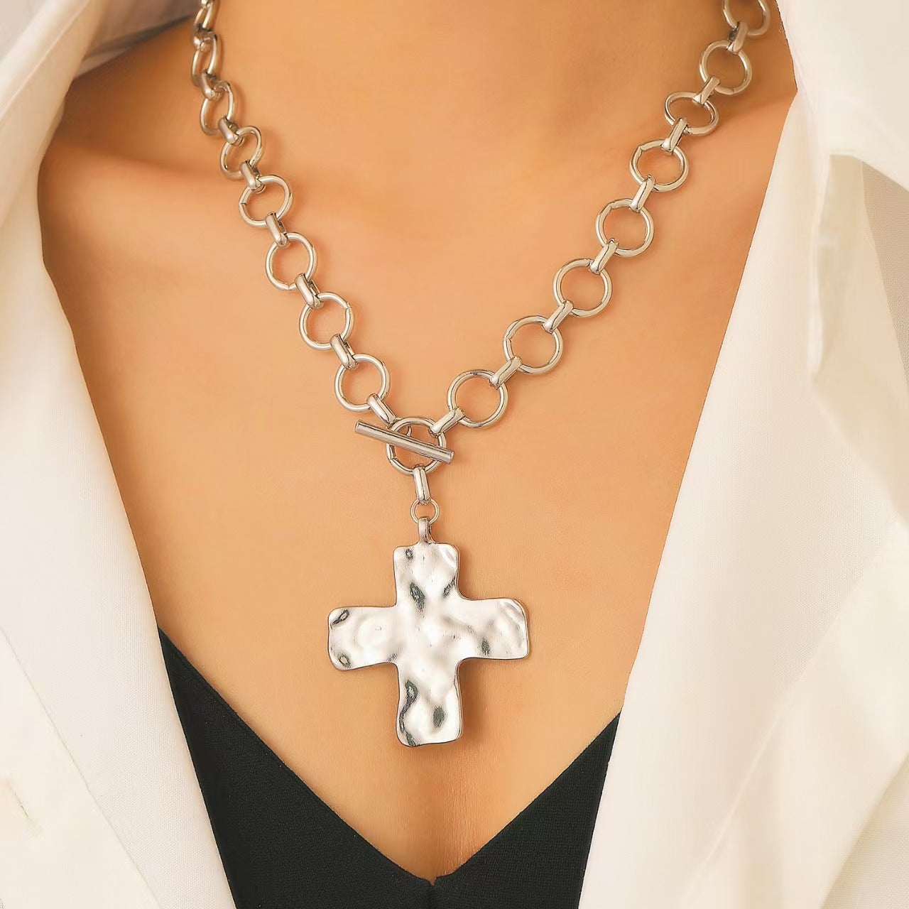 Celebrity Style Decorative Chain Jewelry Personalized Cross Alloy Pendant Necklace  Minimalist Style Clip Simple Internet Celebrity Collarbone Chain for Women