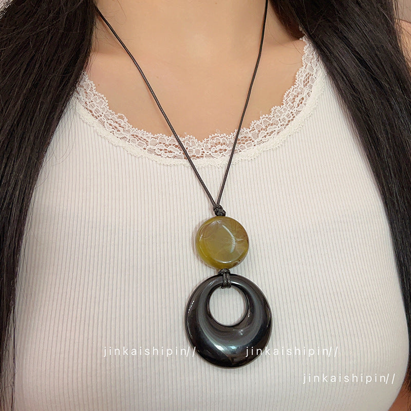 Star Custom New Mysterious Black Long Geometric Pendant Necklace for Women New Chinese Style Niche High-end Versatile Necklace Wholesale