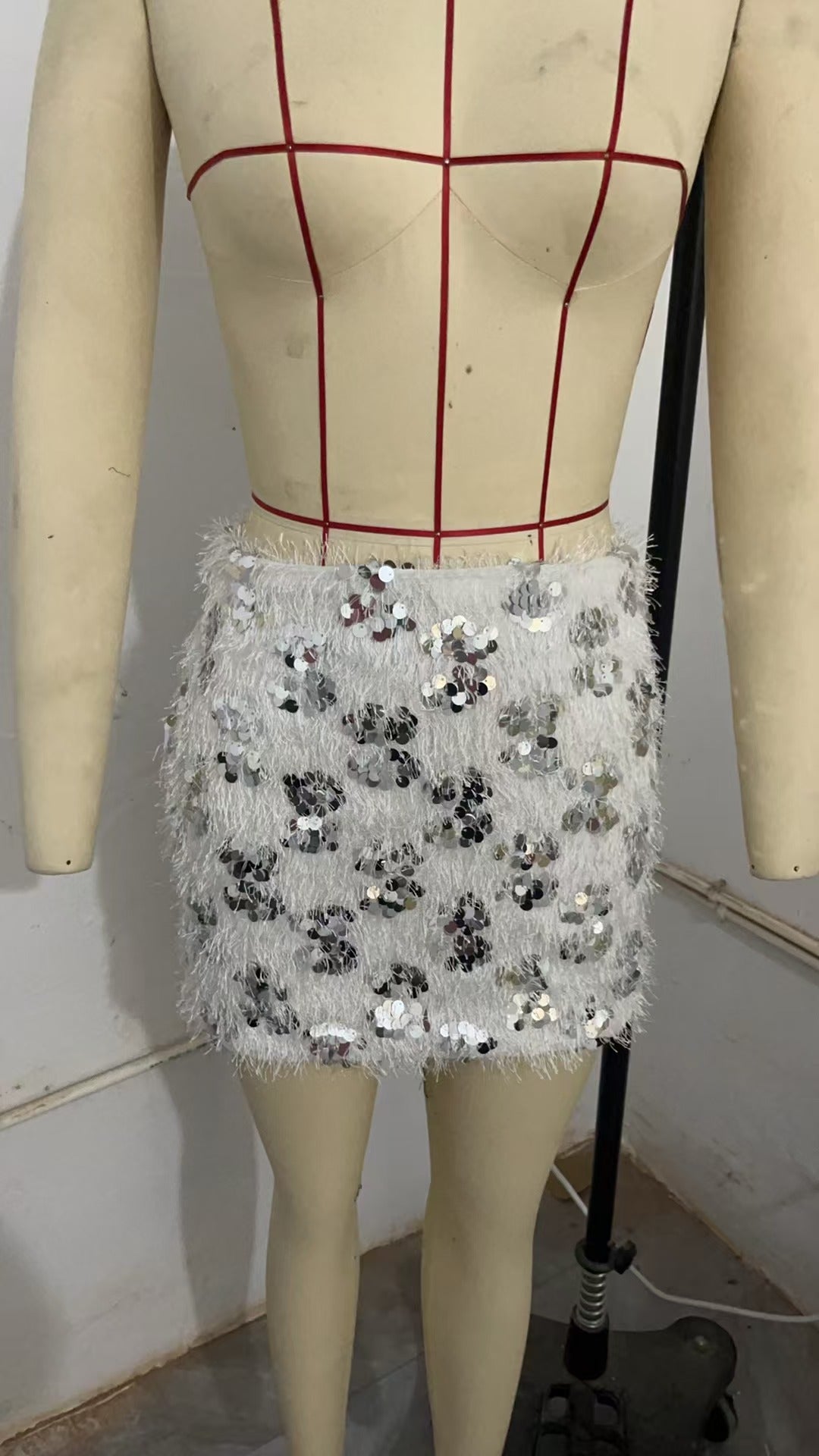 Custom Celebrity Design2023Spring New Irregular Size Sequin Fashion Short Mini Skirt Women's Clothing