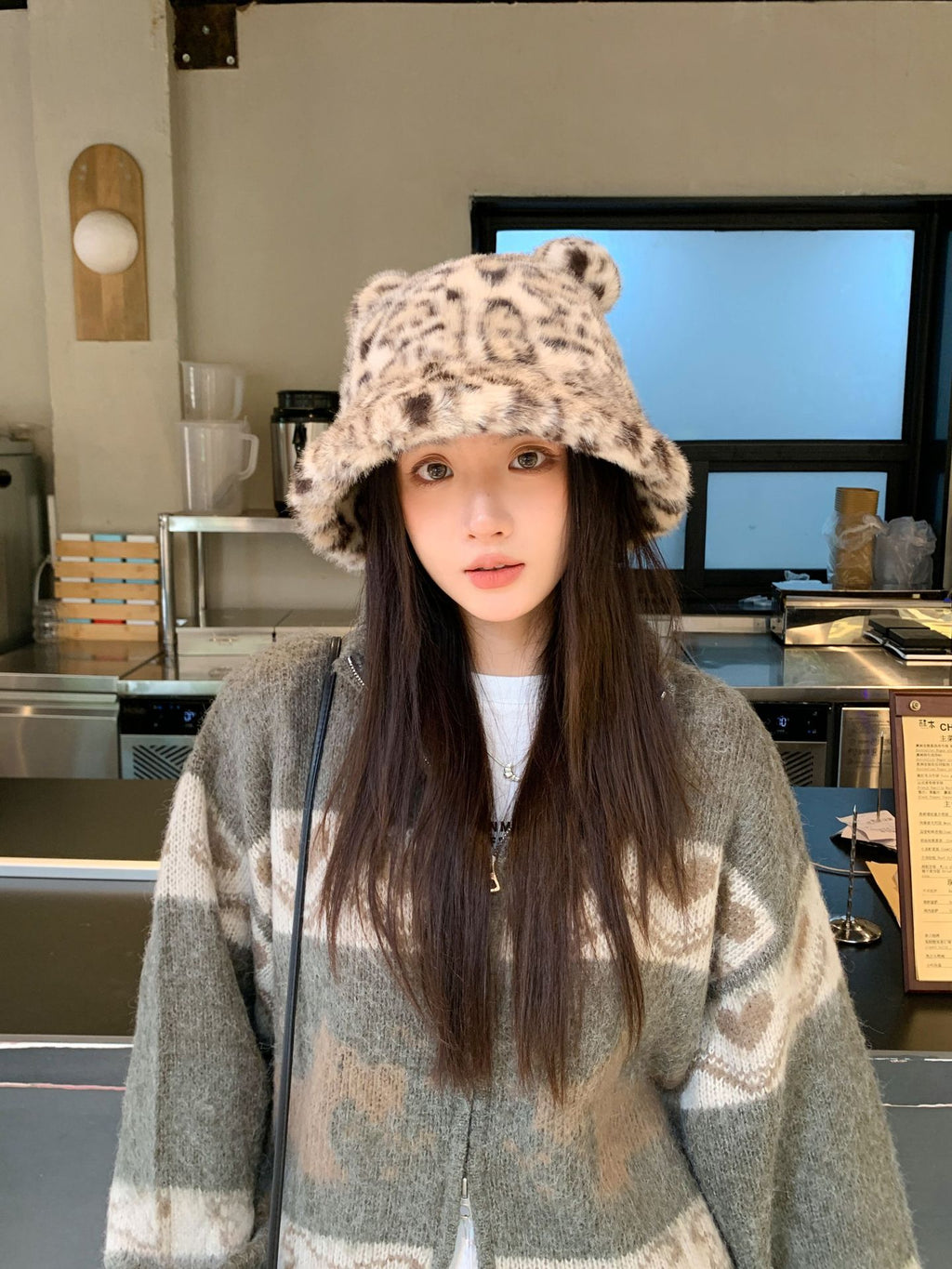New Korean Style Casual Hat for Women Winter Cute Leopard Print Plush Fisherman Hat Korean Style Warm Versatile Student Bucket Hat